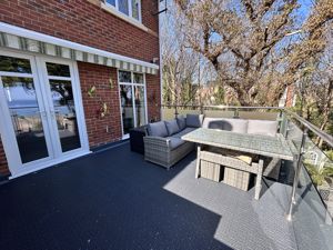 Photo 25- click for photo gallery